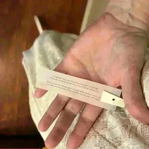 New Eliza J | Cold Shoulder Dress Lace Ivory peach lining Size 10 Wedding Formal - Picture 10 of 16